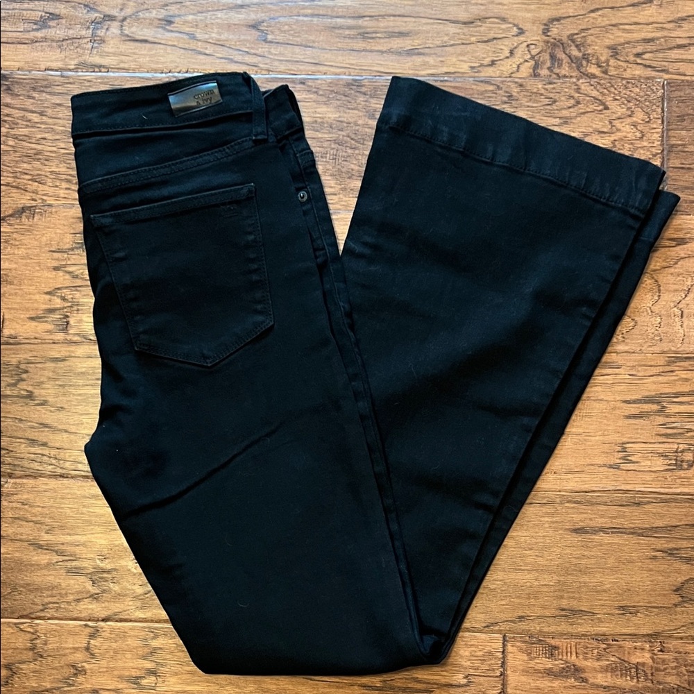crown & ivy Black Flare Women's Jeans